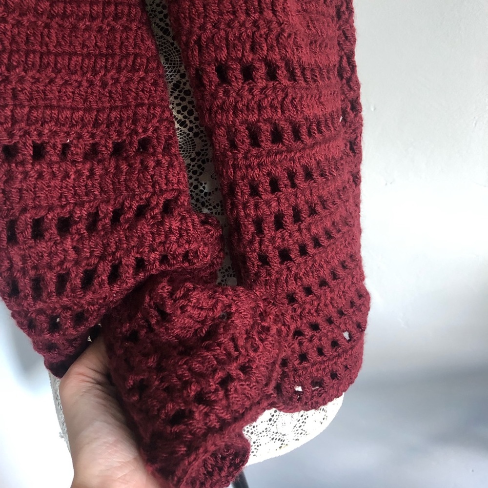 2 Winter Scarves for $25 🛍 - Picture 7 of 8